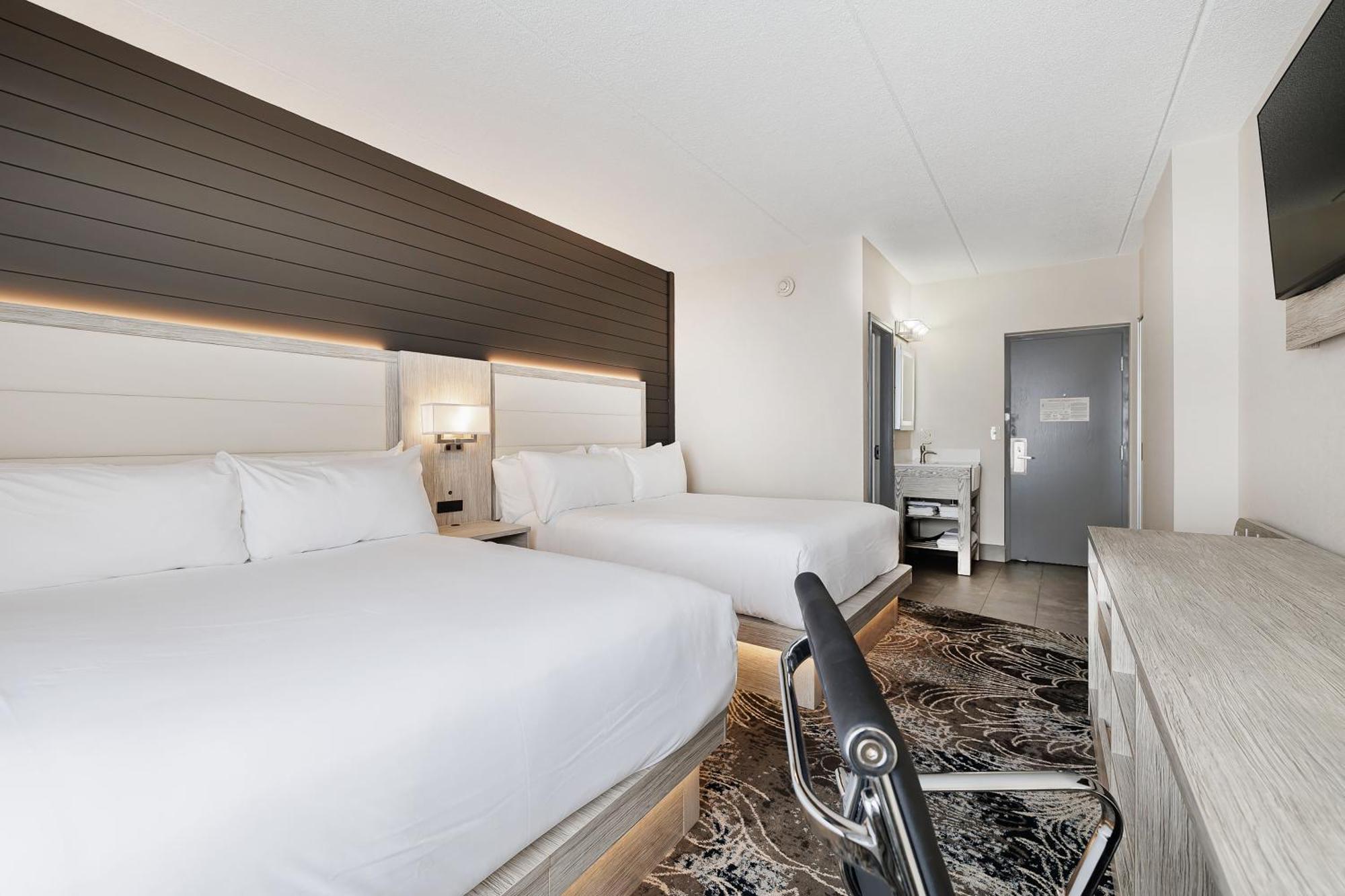 Oakfield & Suites, Ascend Collection Hotel Rochester