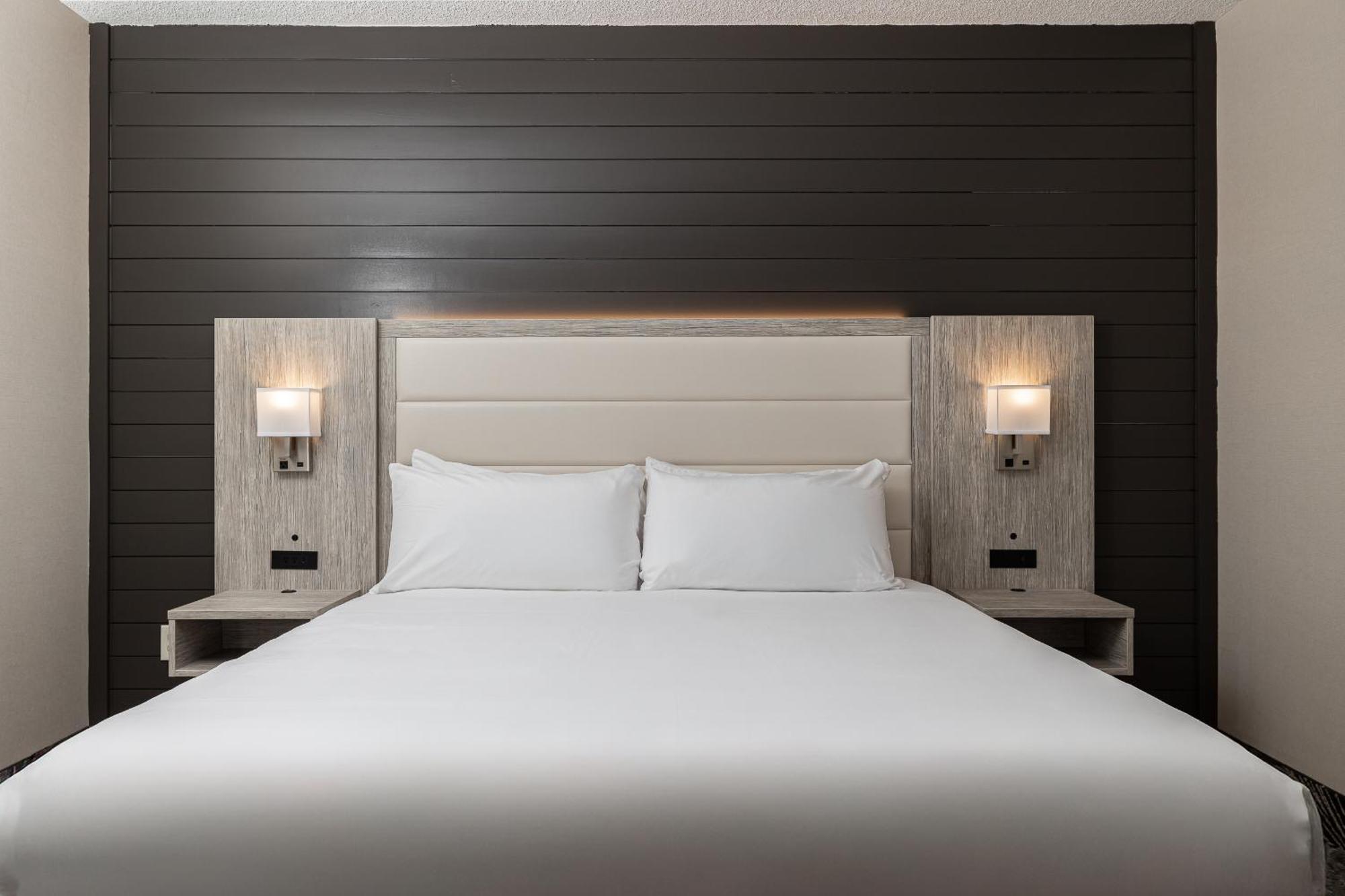 Oakfield & Suites, Ascend Collection Hotel