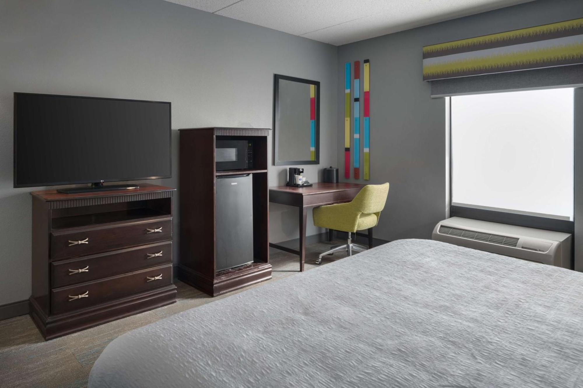 Hampton - Irondequoit 3*