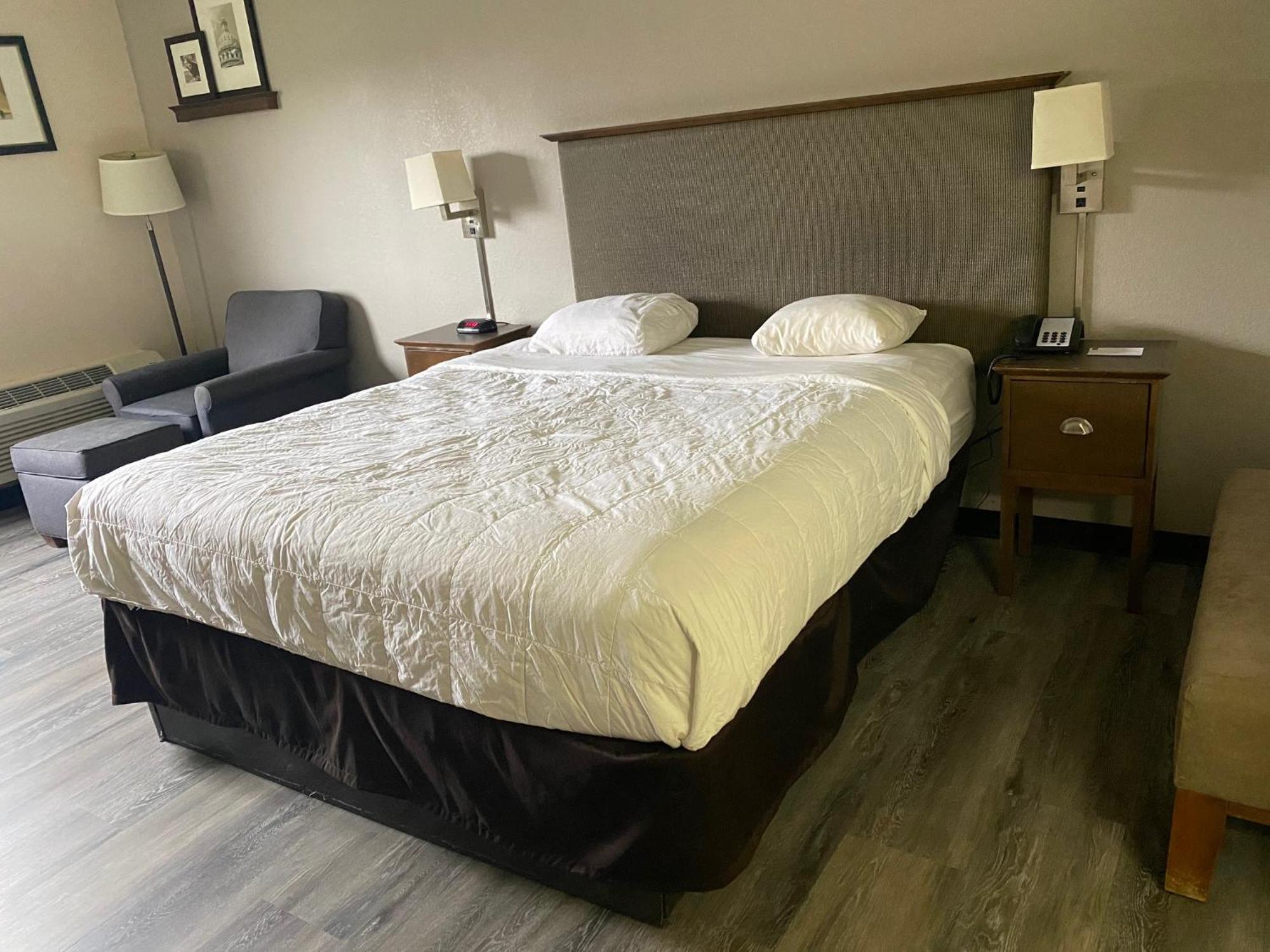 6 - Airport Hotel 2*