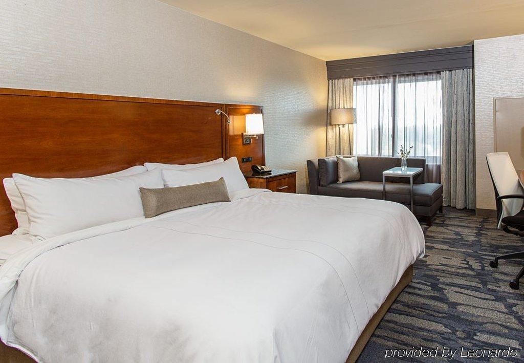 Hotel Airport Marriott Rochester
