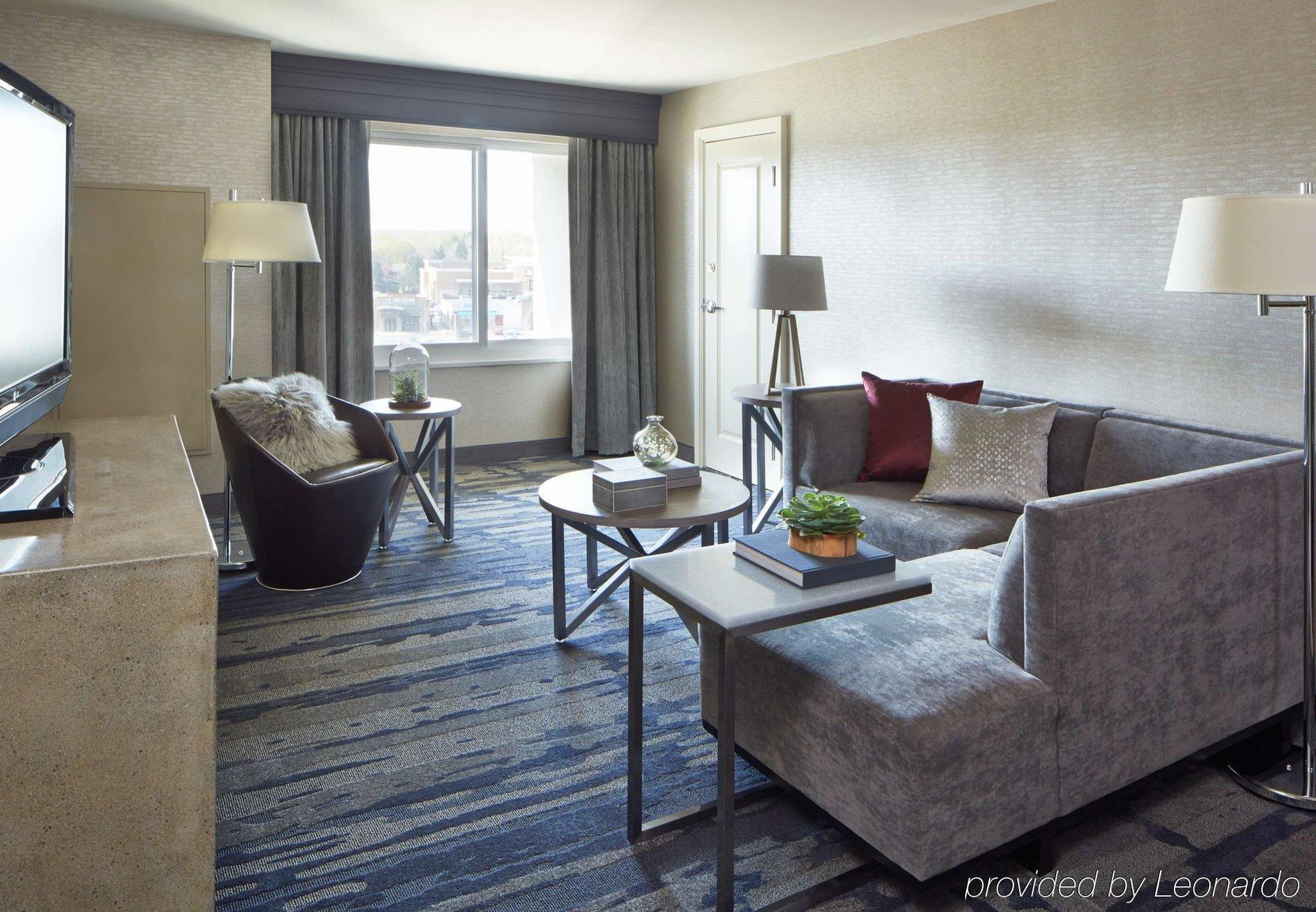 Airport Marriott