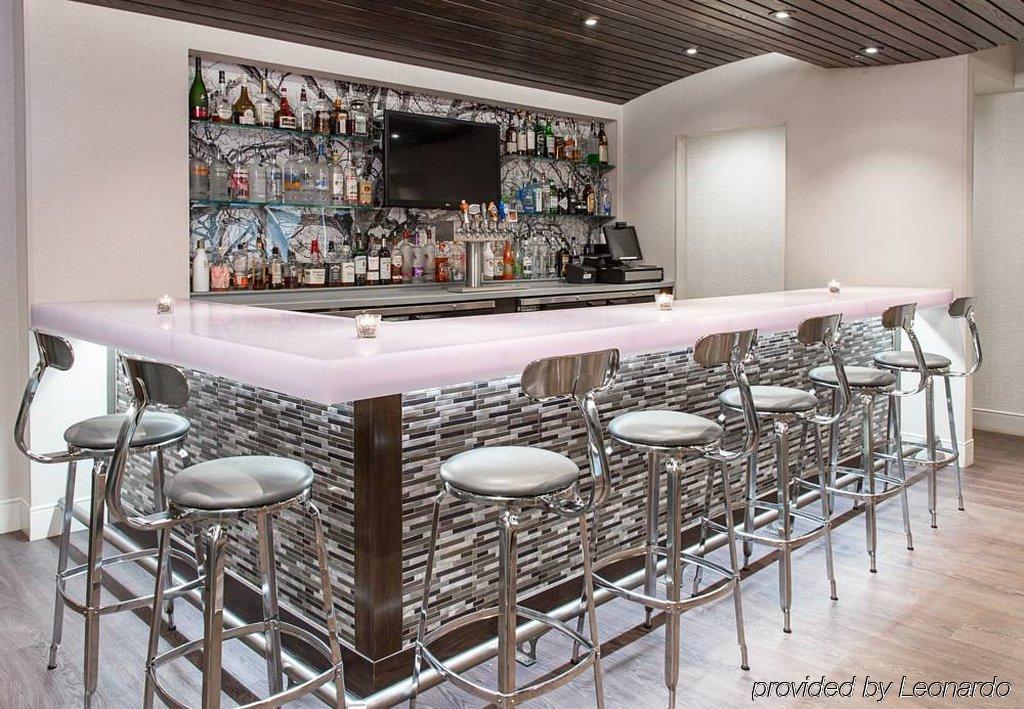 Hotel Airport Marriott 3*