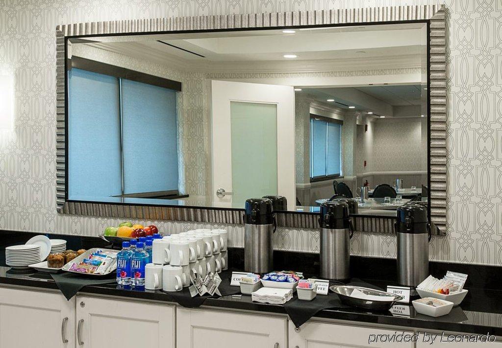 Airport Marriott