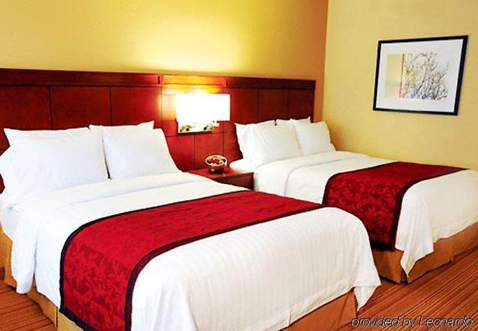 Courtyard East / Penfield Hotel Rochester