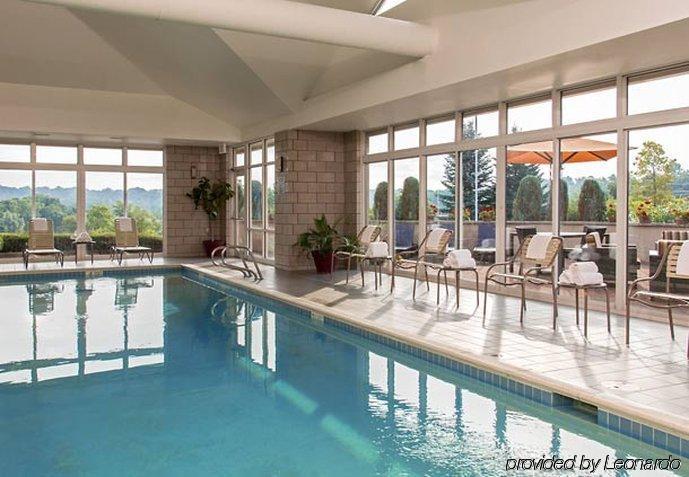 Courtyard East / Penfield 4*