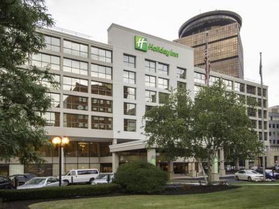 Wyndham Downtown Hotel