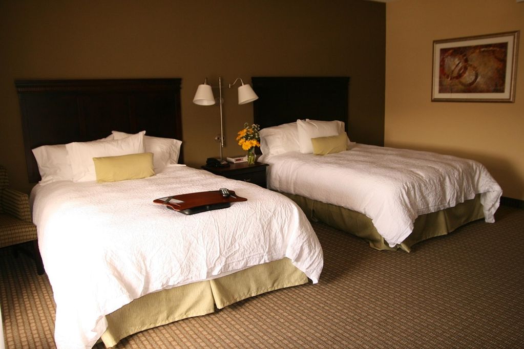 Hampton - Irondequoit 3*