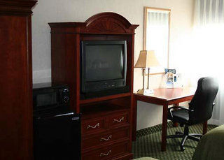 Hotel 6 - Airport Rochester