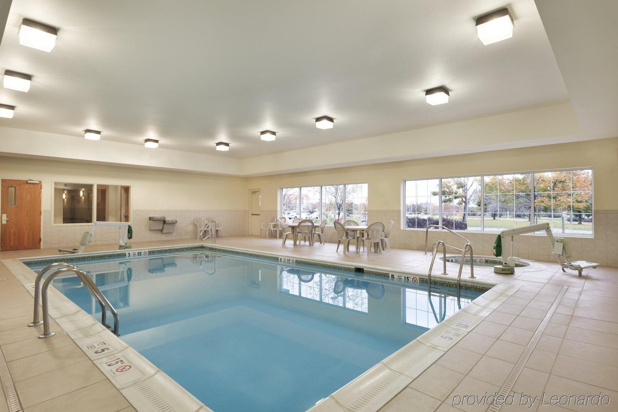 Spark By Hilton Area Hotel 3*
