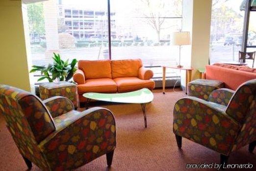 Wyndham Downtown Hotel 3*