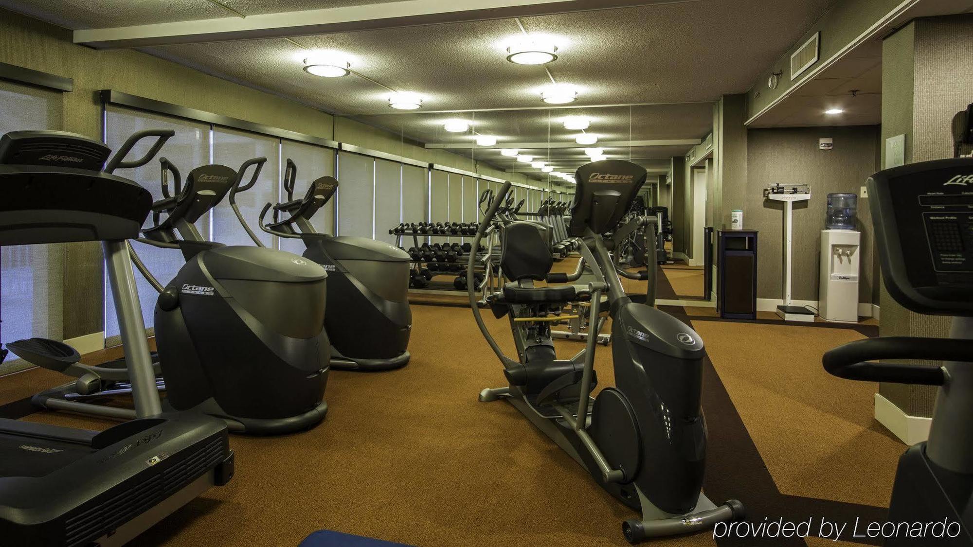Wyndham Downtown Hotel 3*