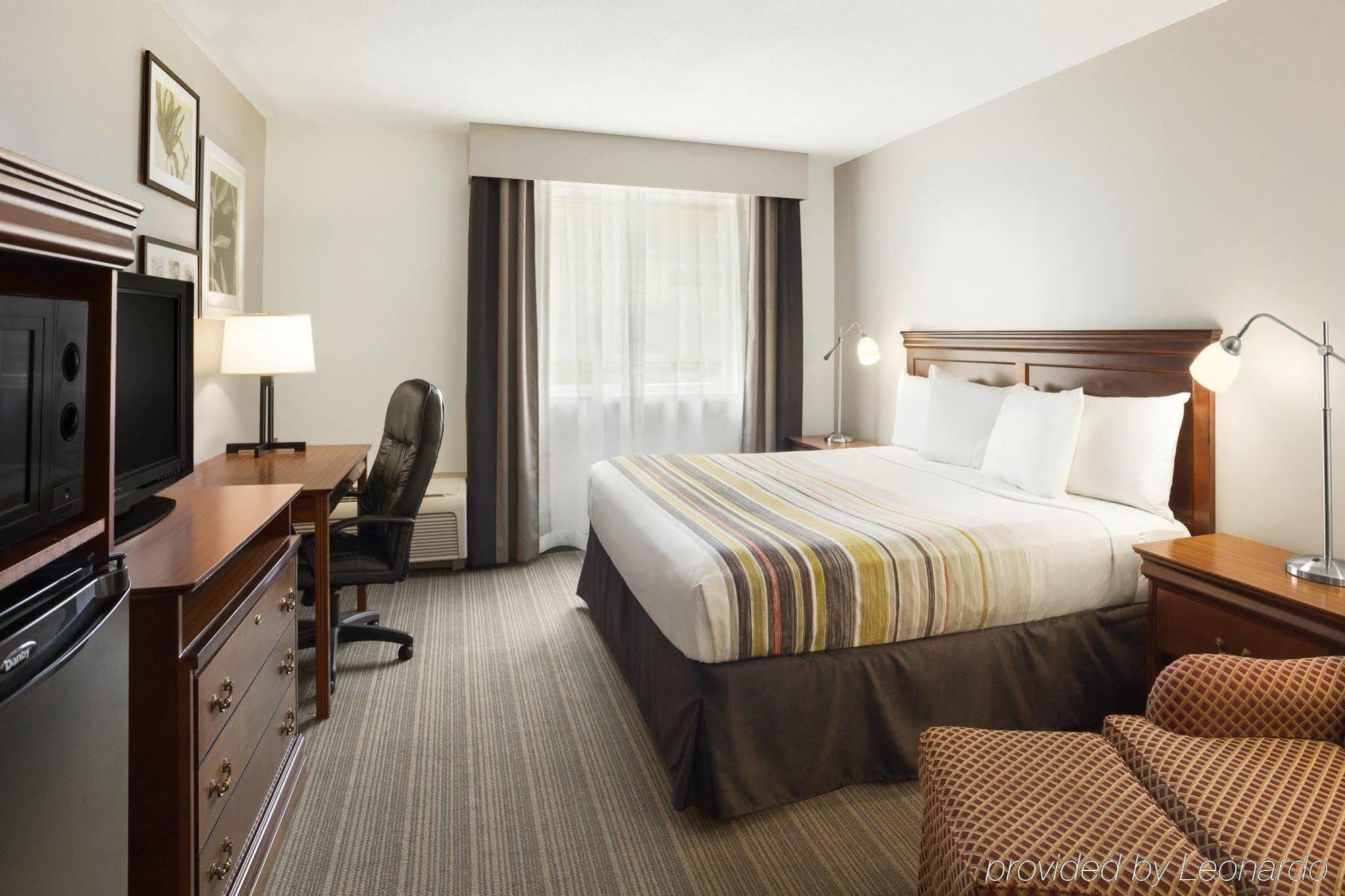 Hotel Country & By Radisson, Rochester-pittsford-brighton, Ny 3*
