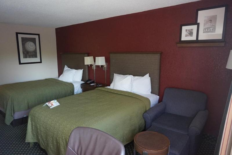 6 - Airport Hotel