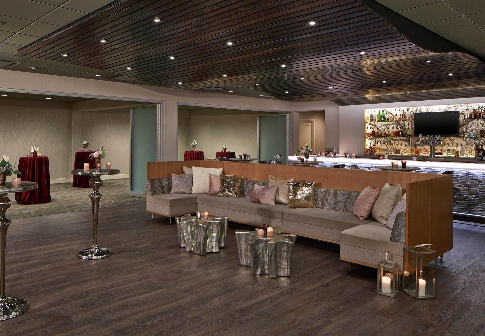 Hotel Airport Marriott Rochester