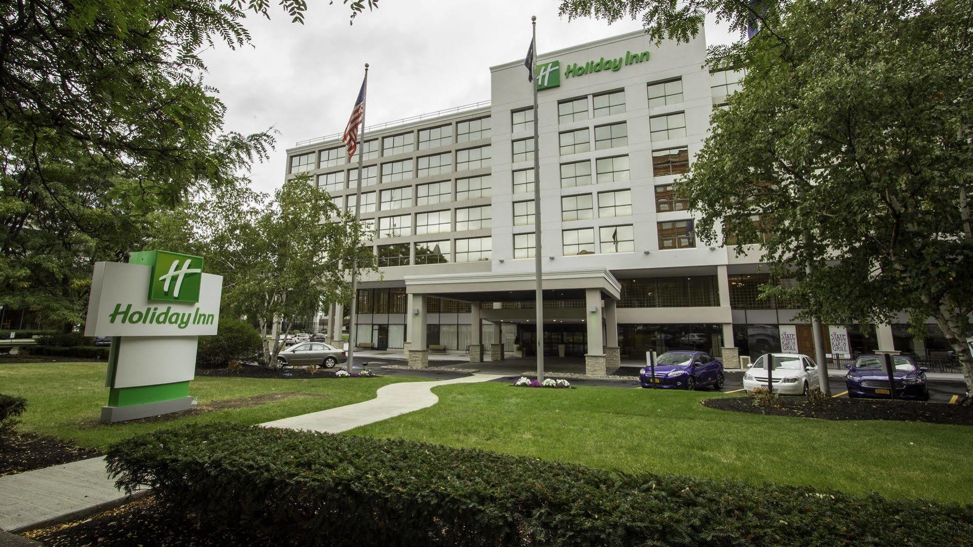 Wyndham Downtown Hotel 3*