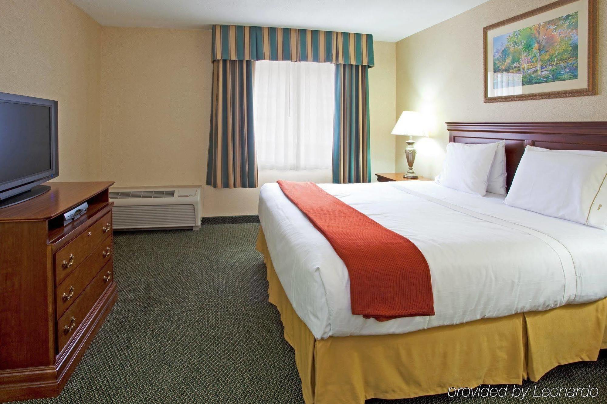 Hotel Country & By Radisson, Rochester-pittsford-brighton, Ny 3*