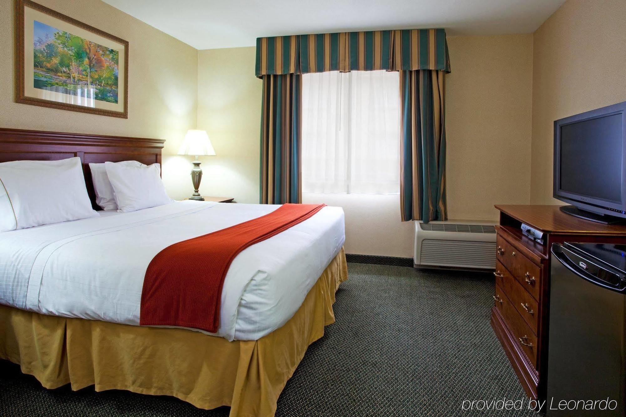 Hotel Country & By Radisson, Rochester-pittsford-brighton, Ny 3*