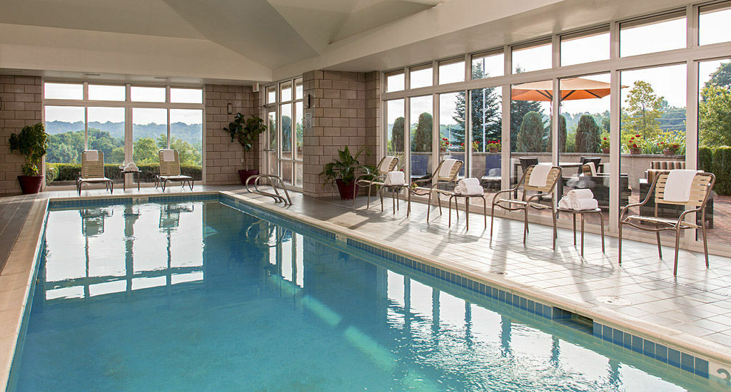 Courtyard East / Penfield Hotel 4*