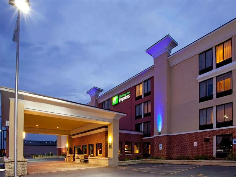 Country & By Radisson, Rochester-pittsford-brighton, Ny