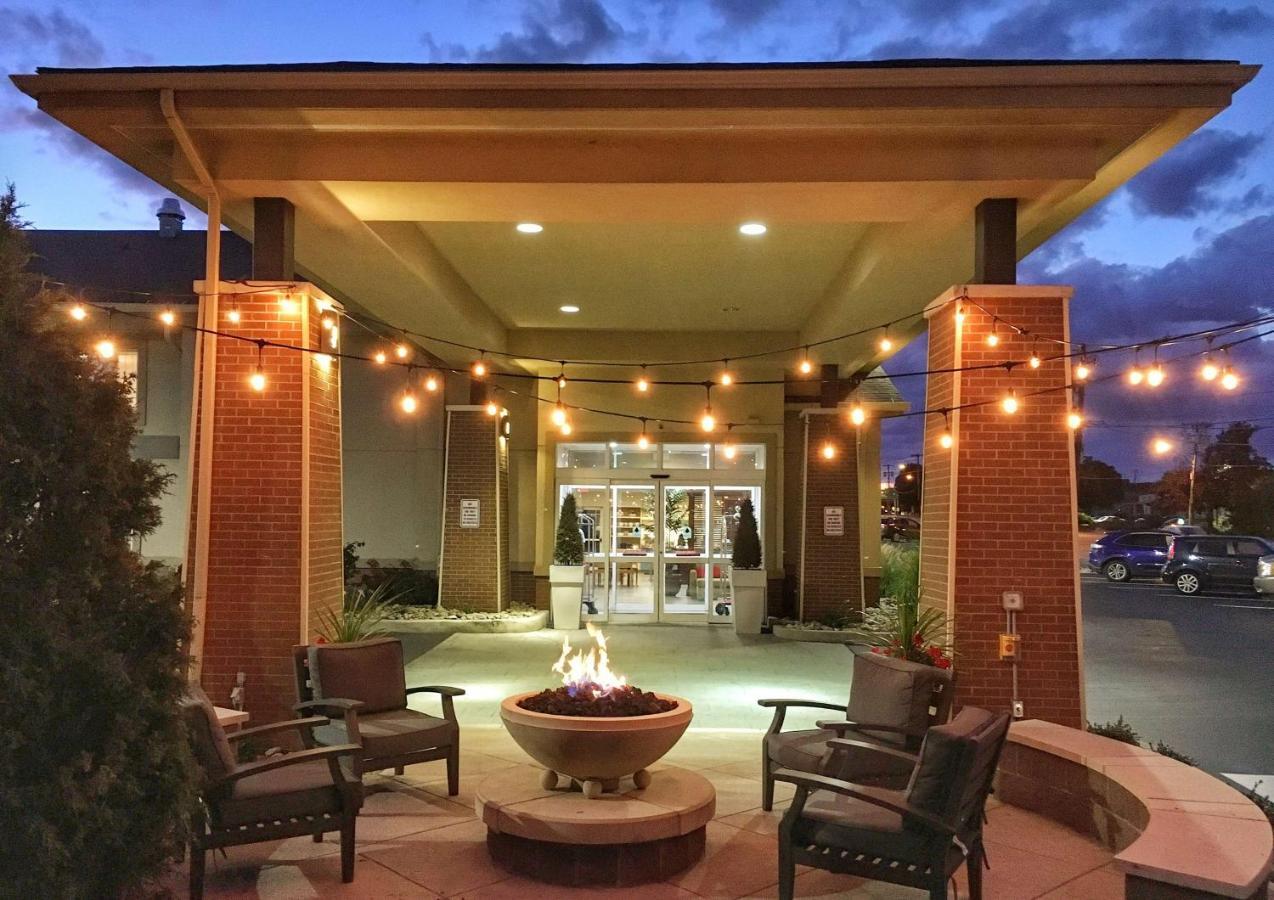 Hotel Country & By Radisson, Rochester-pittsford-brighton, Ny Rochester