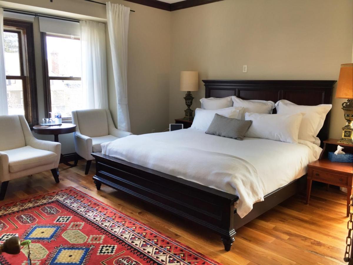 Inn Dartmouth House